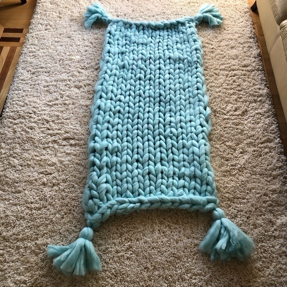 Handcrafted Dusty Baby Blue Chunky Merino Wool Tassel Blanket Decor Cozy Blanket - Picture 2 of 15